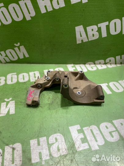 Кронштейн компрессора кондиционера Chery Indis