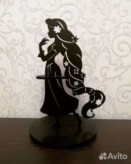 Салфетница девушка