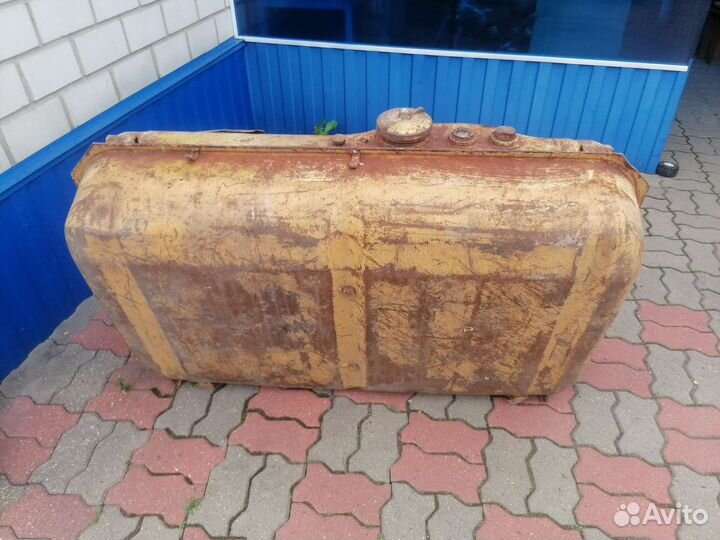 Топливный бак Т-150
