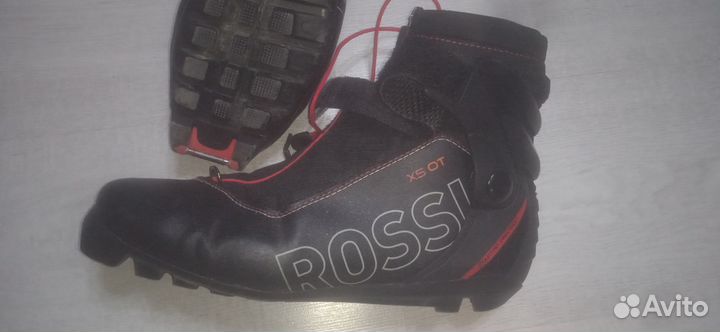 Лыжные ботинки