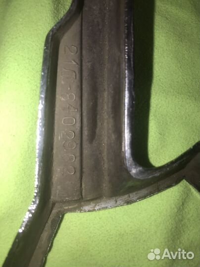 Эмблема га капот газ21