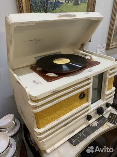 Ламповая радиола «Минск Р-7»
