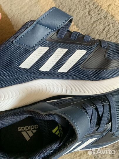 Кроссовки Adidas
