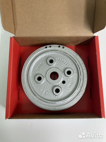 Шкив коленвала Volvo XC70,D5
