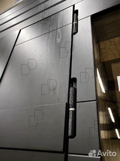 Железная входная группа с 3D панелью