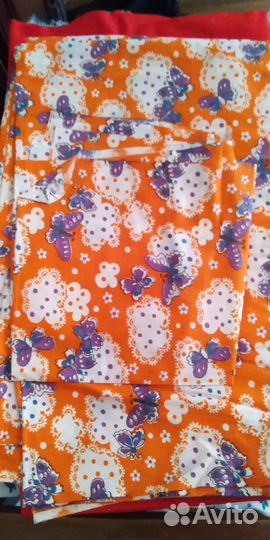 Отрезы ткани разные