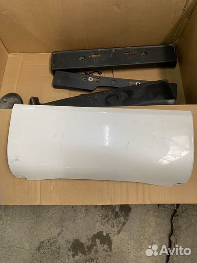 Накладка На бампер Lexus