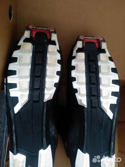 Лыжные ботинки коньковые rossignol