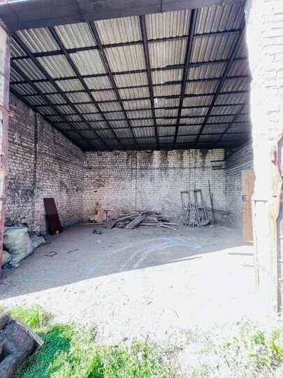 Свободное назначение, Есенина ул., 3а