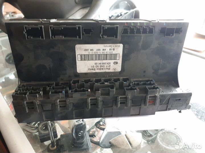 Блок предохронителей SAM блок камфорта задний мерс