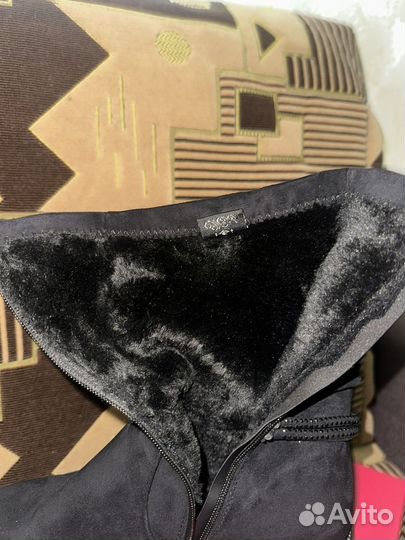 Сапожки из замши