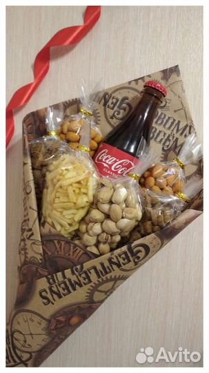 Букеты мужские и женские. Детские букеты. Подарки