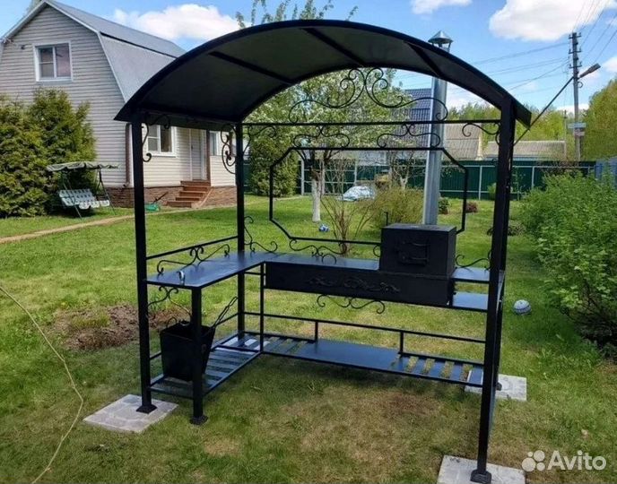 Мангал с крышей