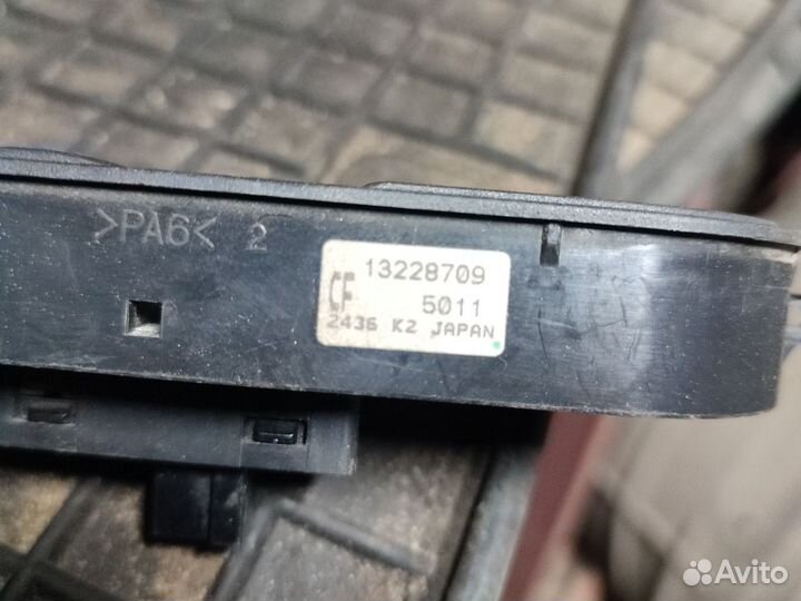 Opel astra h кнопка стеклоподъёмника пассажира