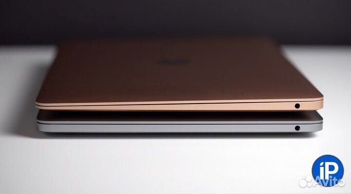 Apple MacBook Air 13 M1 256Gb (2020)