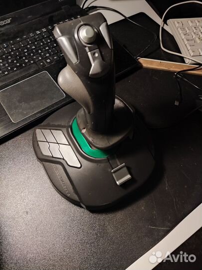 Джойстик Thrustmaster T.16000M