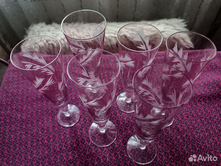 Бокалы винные, марганцевое стекло