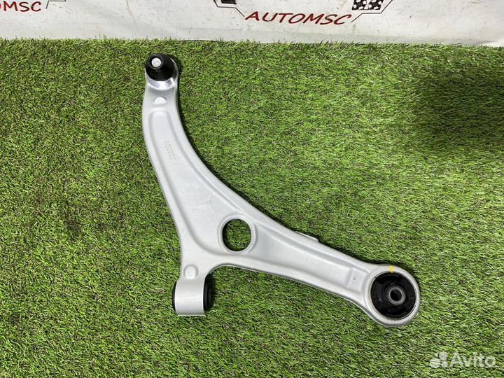 Рычаг передний нижний правый Hyundai i40 2015-2019