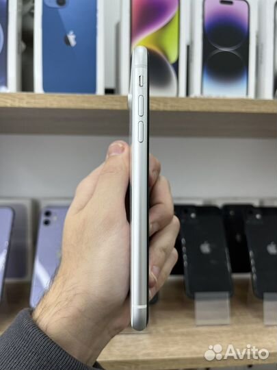 iPhone Xr, 64 ГБ