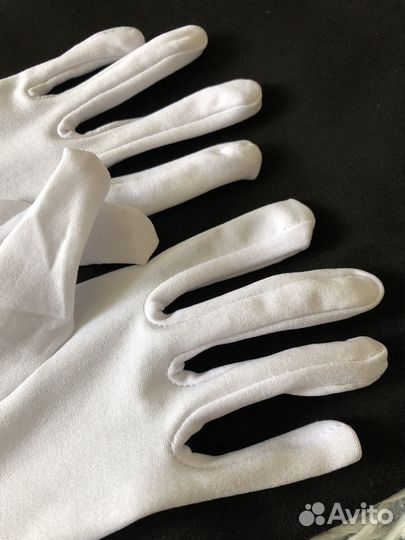 Перчатки белые длинные