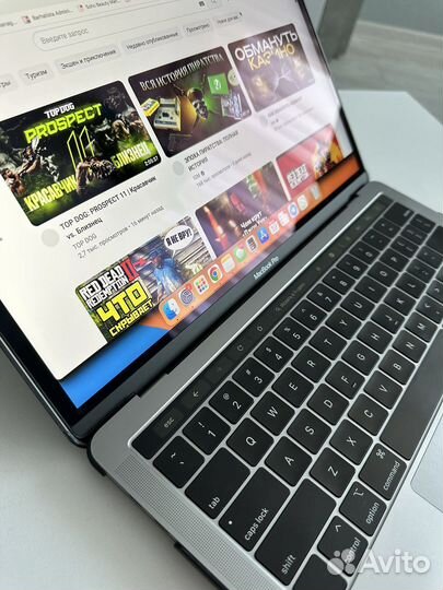 Apple MacBook Pro 13 2019 touchbar