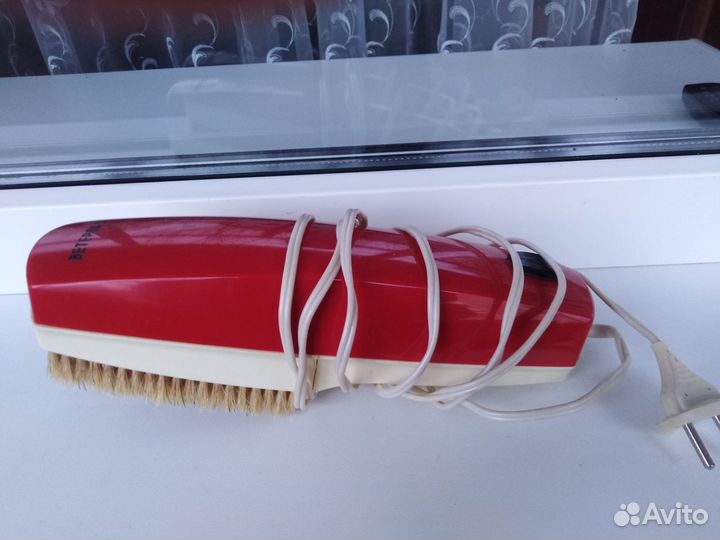 Электрощетка Ветерок. Мини-пылесос
