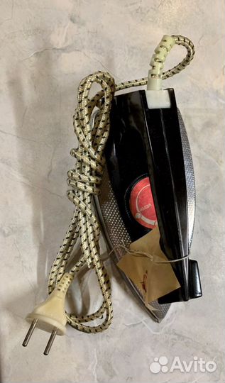 Электроутюг ут1000-1,2.220