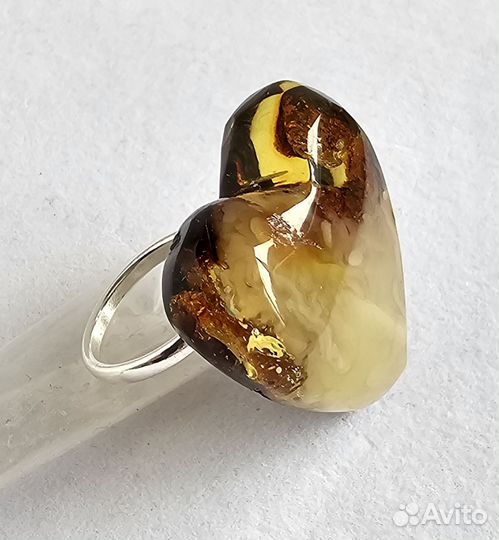 Янтарное кольцо 