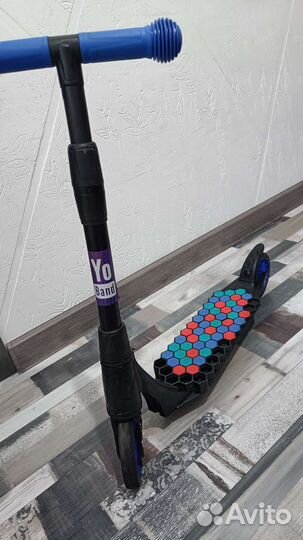 Самокат двухколесный