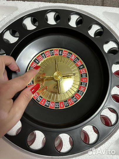 Пьяная Рулетка Drinking Roulette Set (16 стопок)