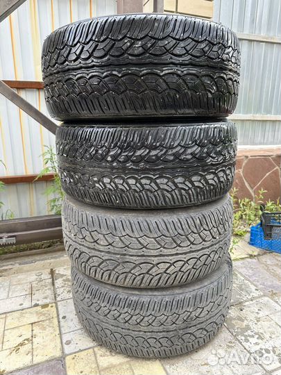 Yokohama Parada Spec-X 235/35 R20 92W