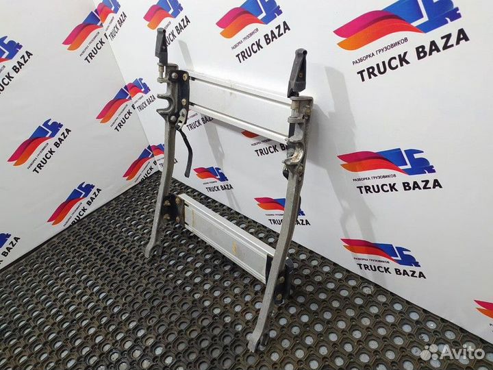 Защитный щиток бака Volvo FM