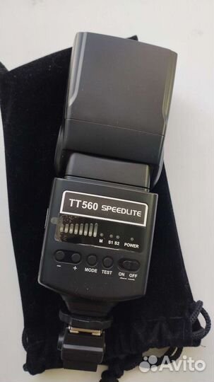 Фотовспышка Neewer TT560
