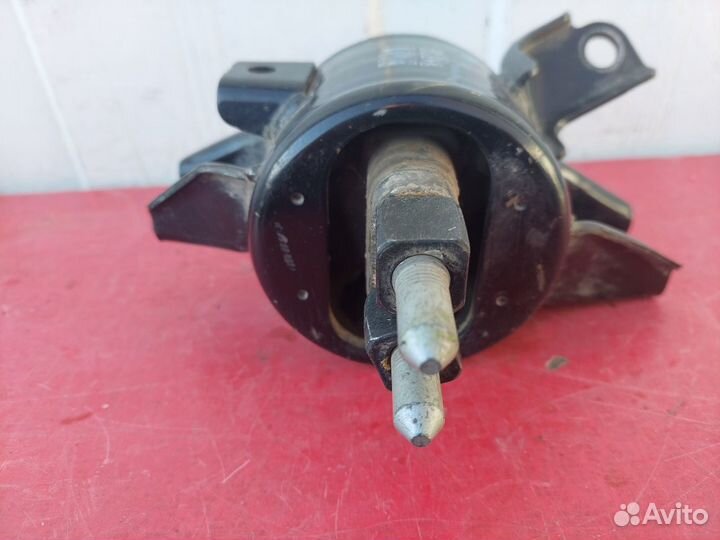 Опора двигателя Kia Rio 3 Hyundai Solaris I