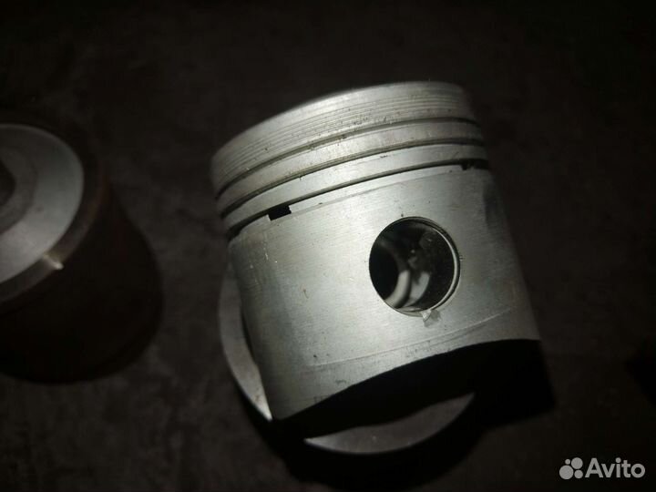 Поршневая группа на двигатель москвич. иж ода