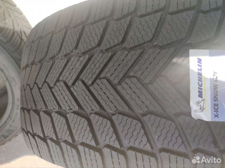 Michelin X-Ice Snow SUV 235/60 R18