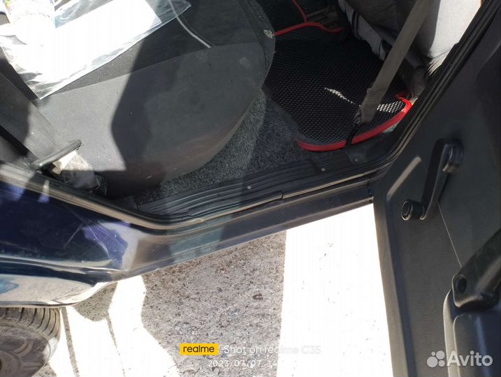 ВАЗ 2109 1.5 МТ, 2004, 332 127 км