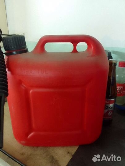 Канистра пластиковая для топлива 5 литров