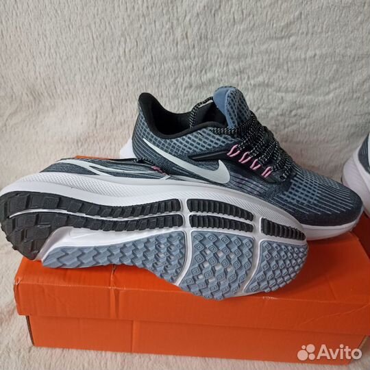 37.5, 41 Кроссовки Nike Air zoom Pegasus 39