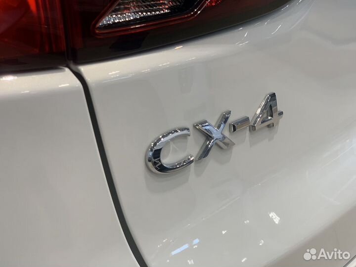 Mazda CX-4 2.0 AT, 2023