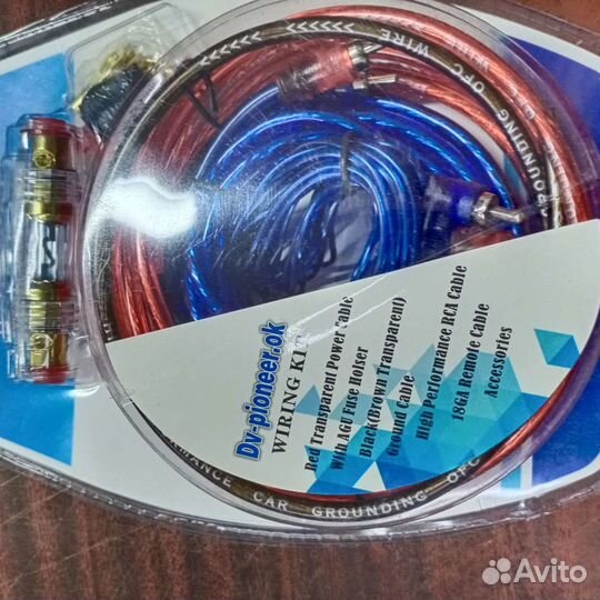 Комплект акустических проводов с предохранителем