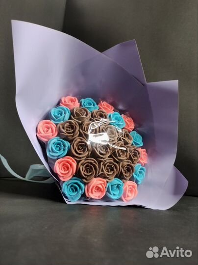 Букет - 29 Роз из Белого и Молочного Шоколада