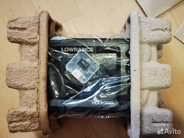 Эхолот Lowrance hook 5 reveal 50/200 HDI