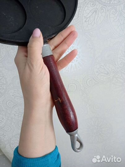 Чугунная сковорода