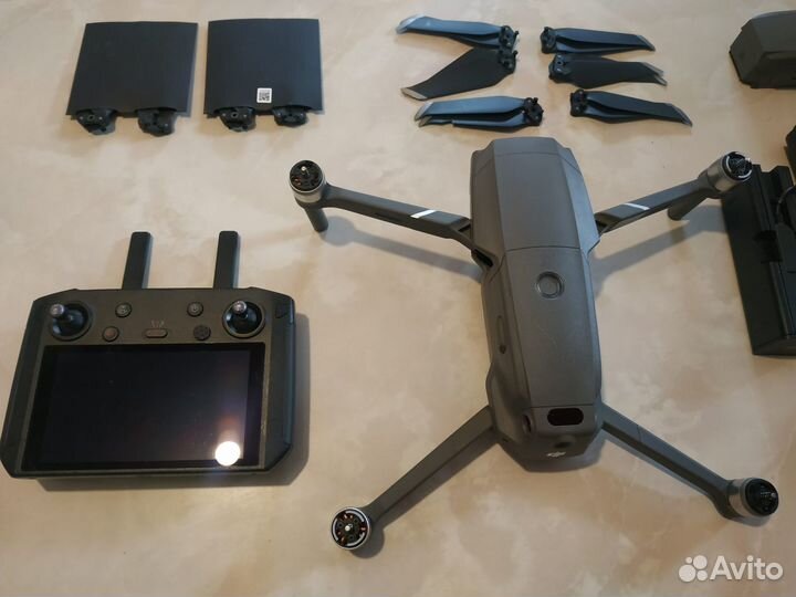 Дрон DJI Mavic 2 pro combo + Smart controller