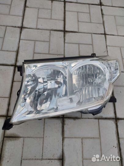 Фара левая Тойота Ленд круизер 200