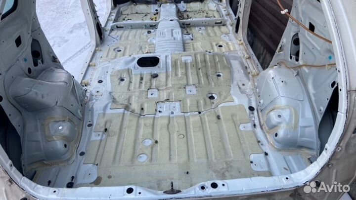 Кузов Toyota Nadia SXN10-0035948 3S-FSE 1999