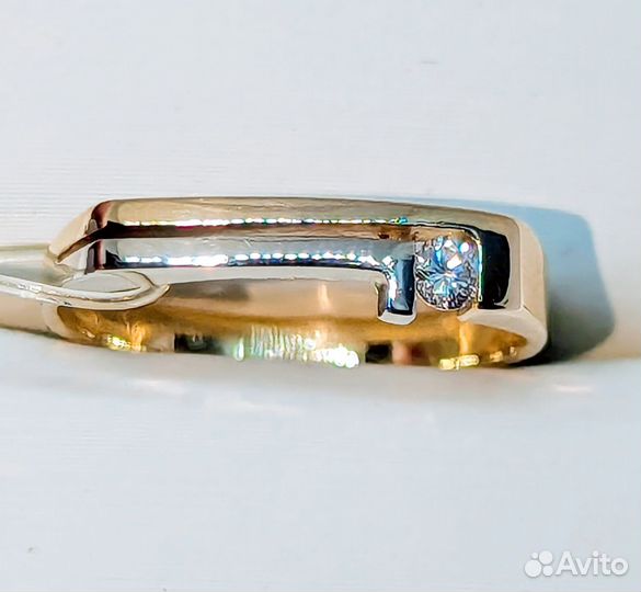 Золотое кольцо с бриллиантом 15,5 размер