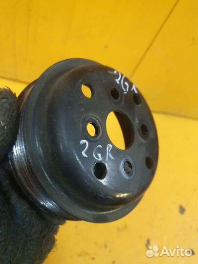 Шкив помпы водяной насоса 3.5 2GR FE 2grfe toyota