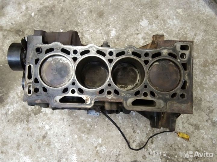 Блок цилиндров NFU Пежо 307 1.6